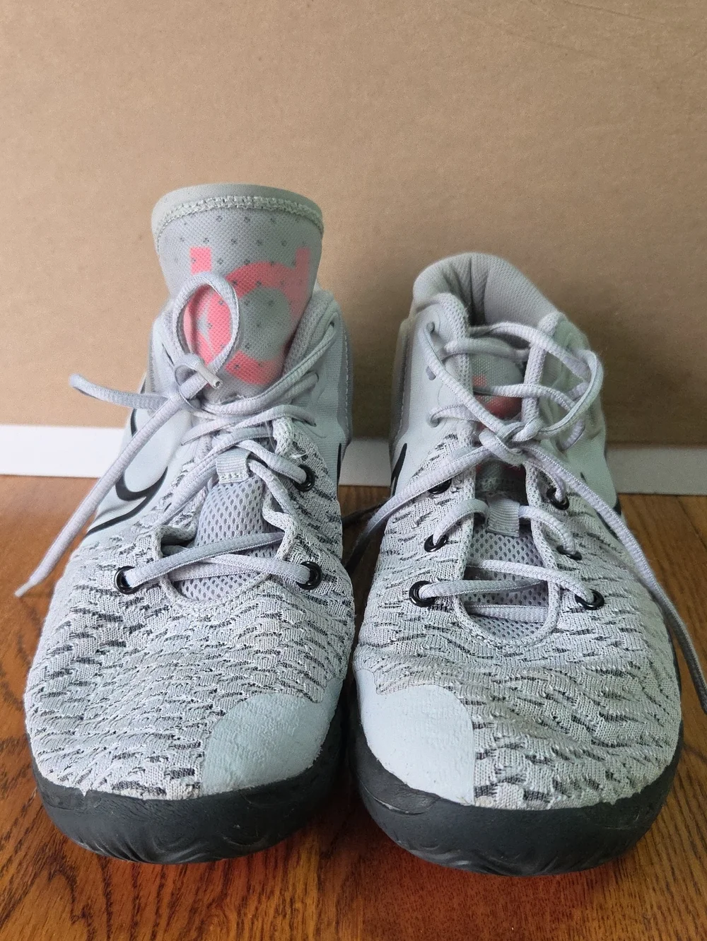 Nike KD Trey 5 VIII 2020 Size 11 basketball shoes